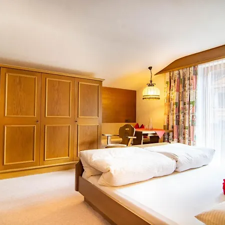 Koecks Bed & Breakfast Guest house Galtuer
