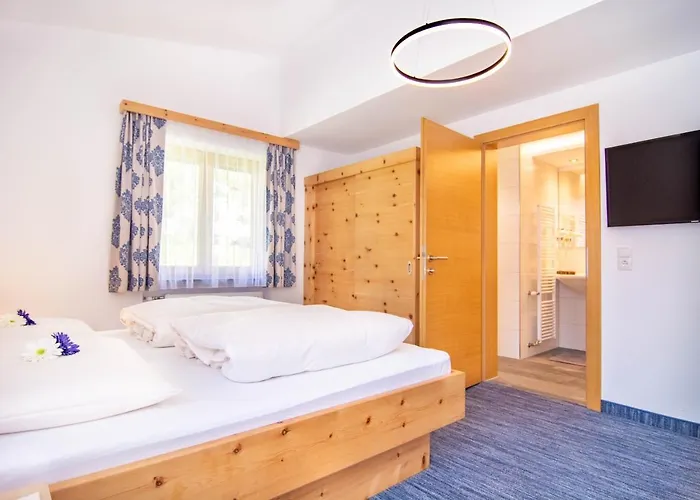 Koecks Bed & Breakfast 4* Galtuer