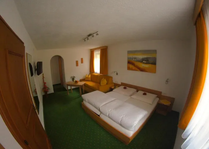 ゲストハウス Koecks Galtür